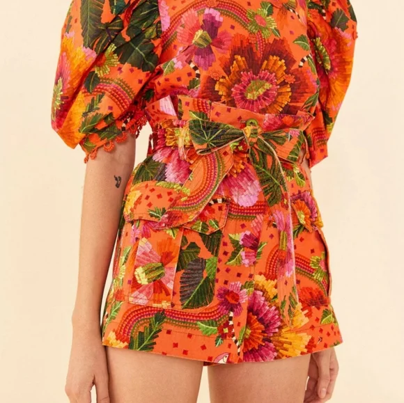 Farm Rio Blooming Garden Shorts S NWT - Picture 3 of 9